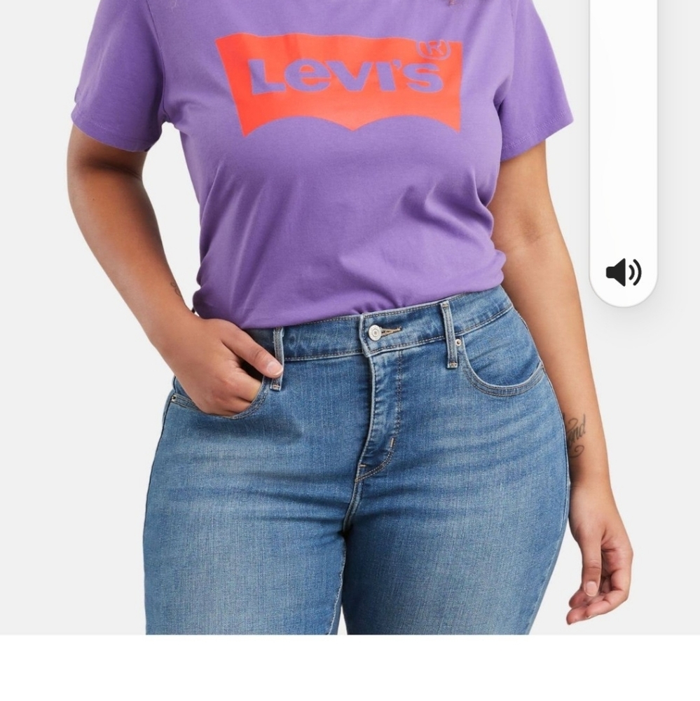 levis t-shirt